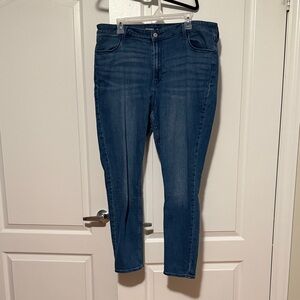 Old Navy Women’s WOW Super Skinny Blue Jeans